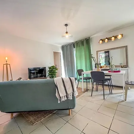Apartment Gite1*spacieux*cote Centrale Edf Malause